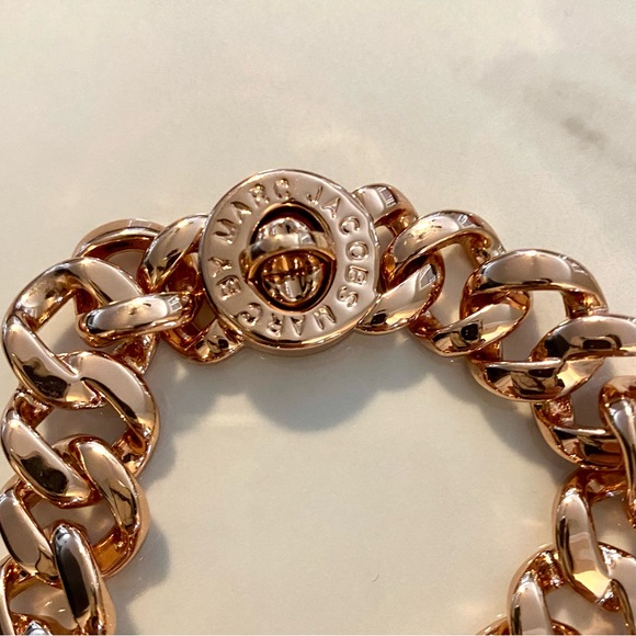 NWT Marc by Marc Jacobs Rose Gold Katie Turn Lock Bracelet - Picture 3 of 8